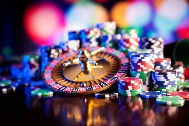 minislot Shio Table live dealer interface showing wheel segments and betting layout